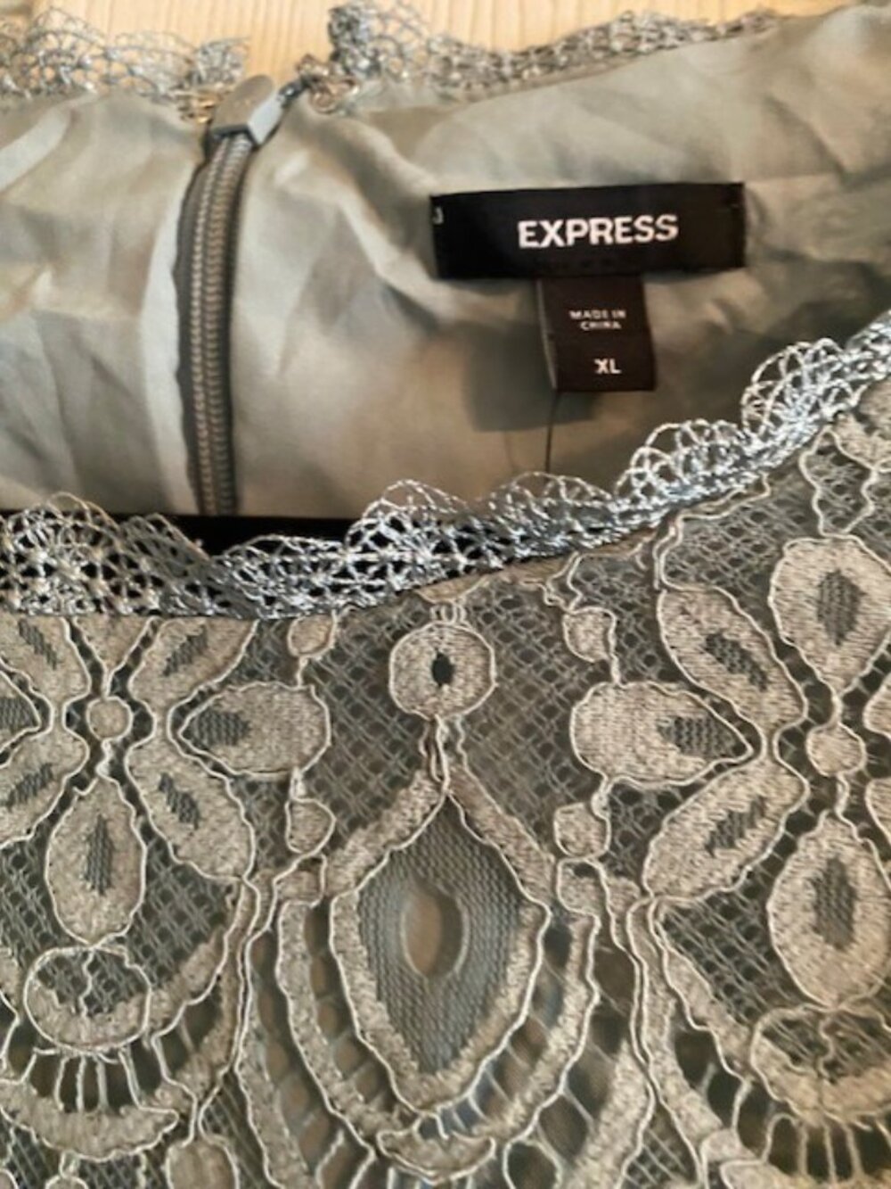 Express - Picture 2 of 3